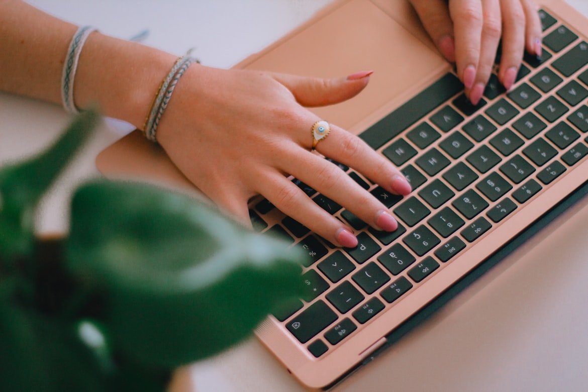 Social Media Management Company in Manhattan Beach CA